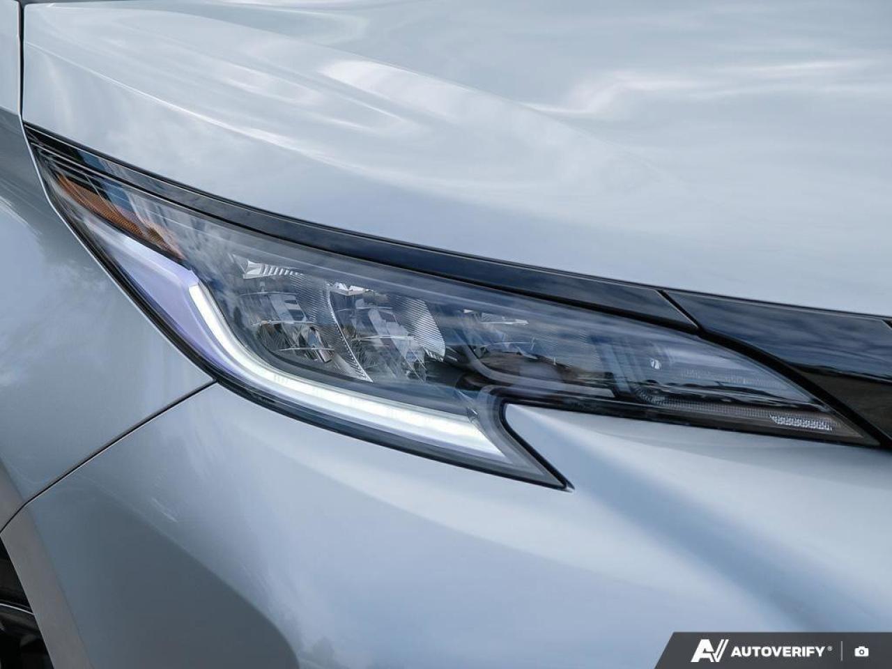 2025 Toyota Sienna XSE 7-PassengerONE-OWNER, ACCIDENT-FREE, HYBRID, A Photo