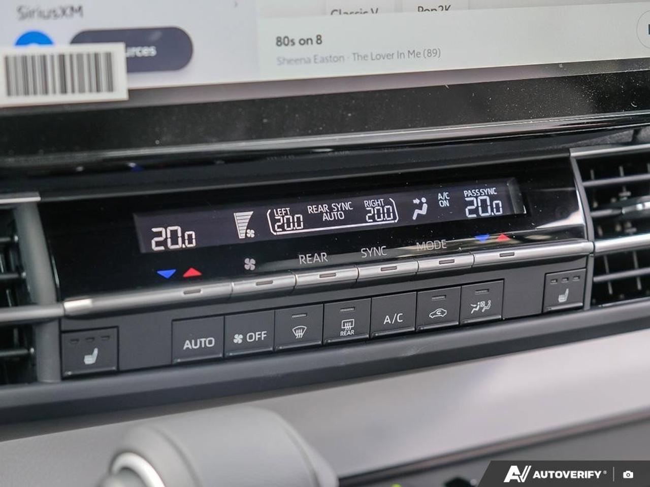 2025 Toyota Sienna Xse 7-Passenger AwdONE-OWNER, ACCIDENT-FREE, HYBRI Photo