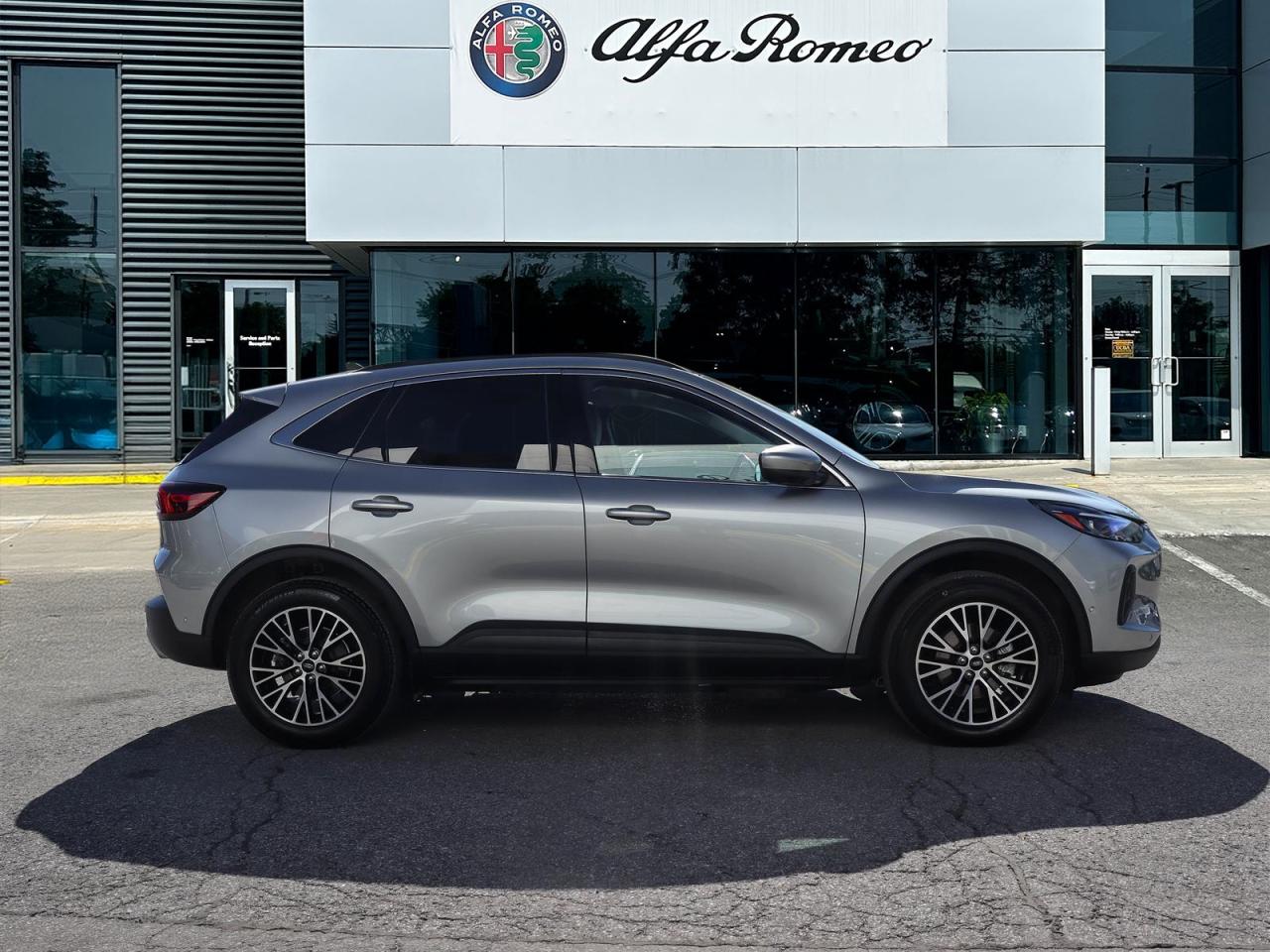 2024 Ford Escape PHEV FWD Photo3