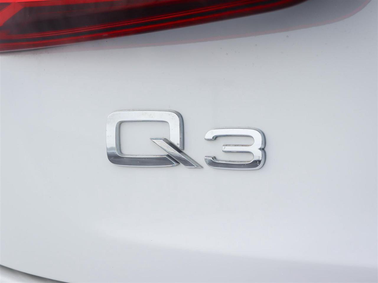 2018 Audi Q3 2.0T Progressiv quattro 6sp Tiptronic Photo