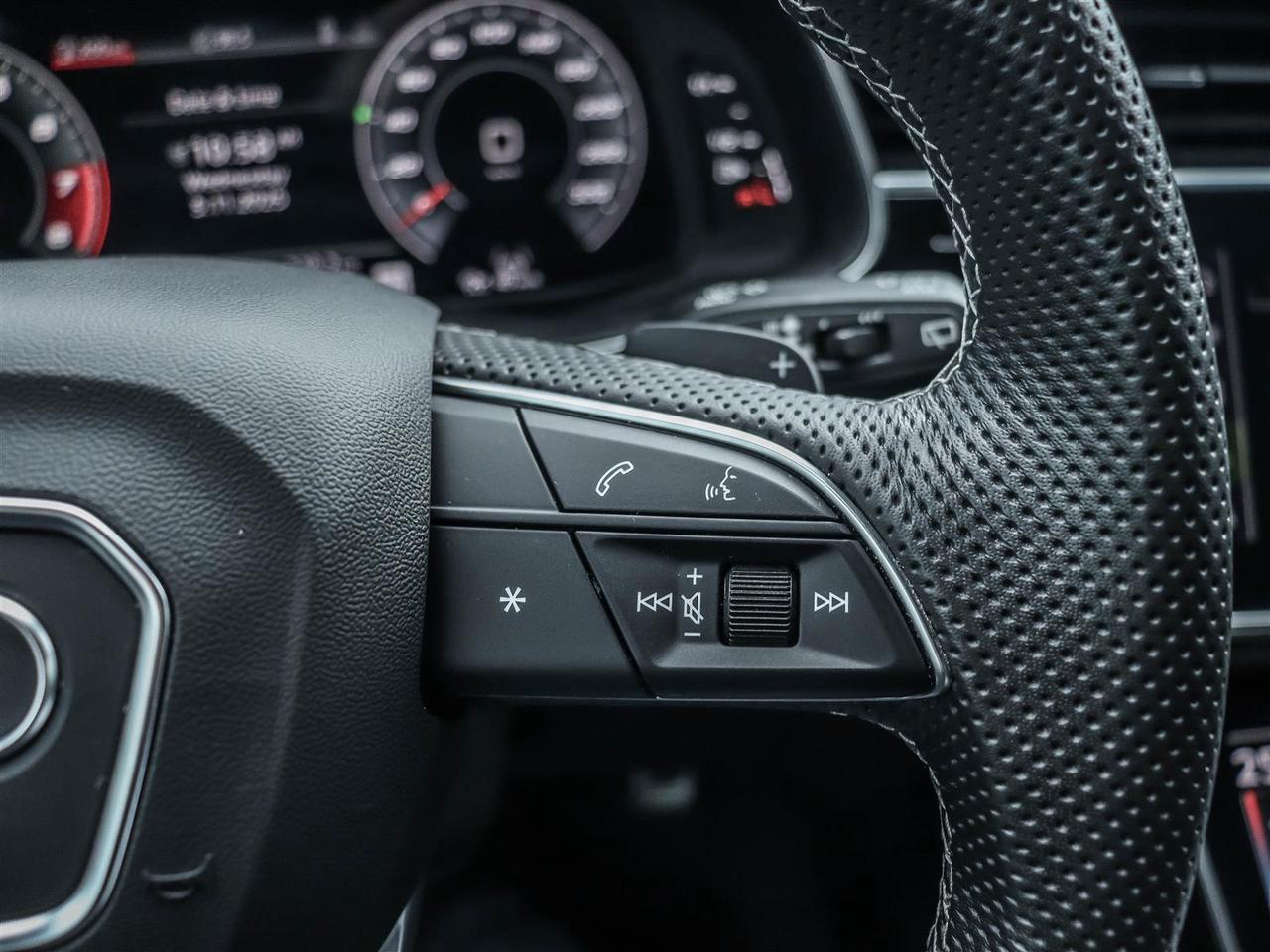 2023 Audi SQ7 4.0T quattro 8sp Tiptronic Photo