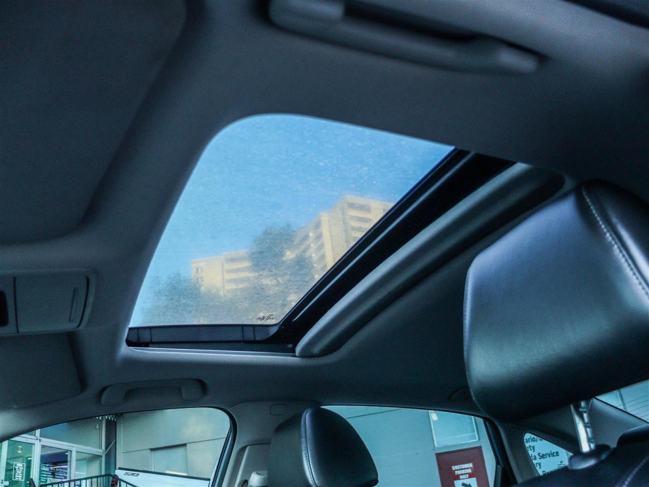 2023 Honda Civic TOURING LEATHER NAVI SUNROOF Photo