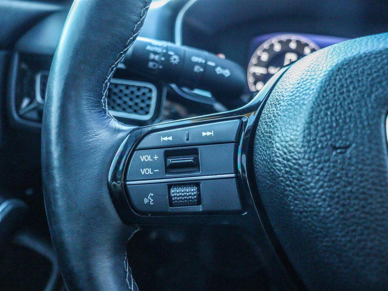 2023 Honda Civic TOURING LEATHER NAVI SUNROOF Photo