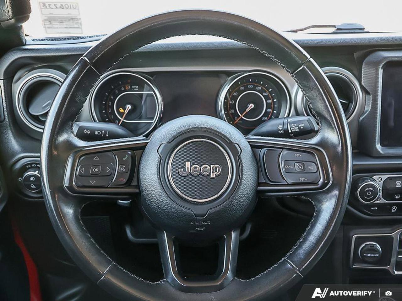 2022 Jeep Gladiator Sport SSPORT S, V6, 4X4, NAV, ALPINE, GOOD KMS! Photo