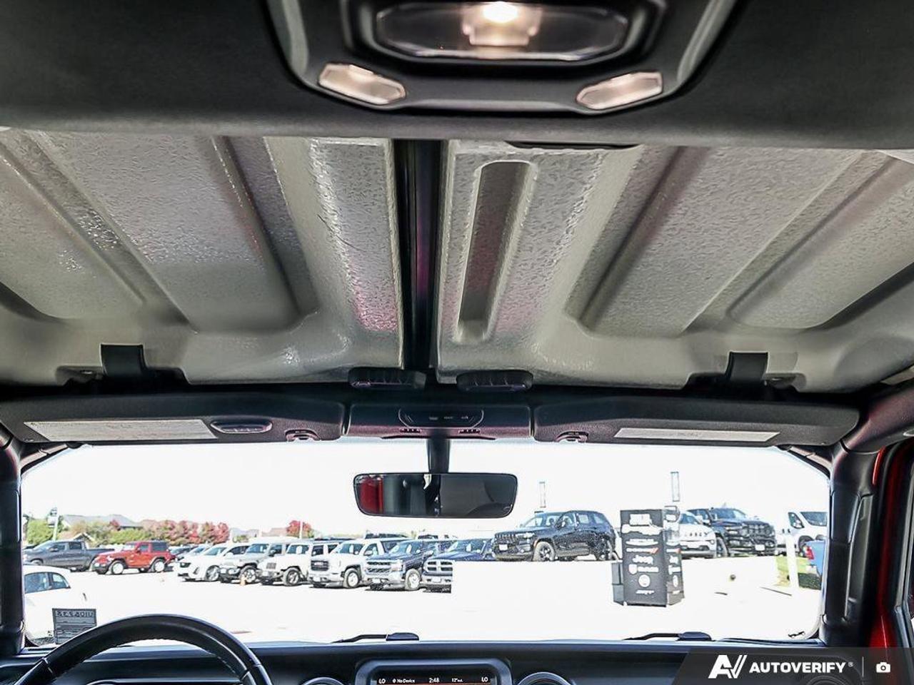 2022 Jeep Gladiator Sport SSPORT S, V6, 4X4, NAV, ALPINE, GOOD KMS! Photo