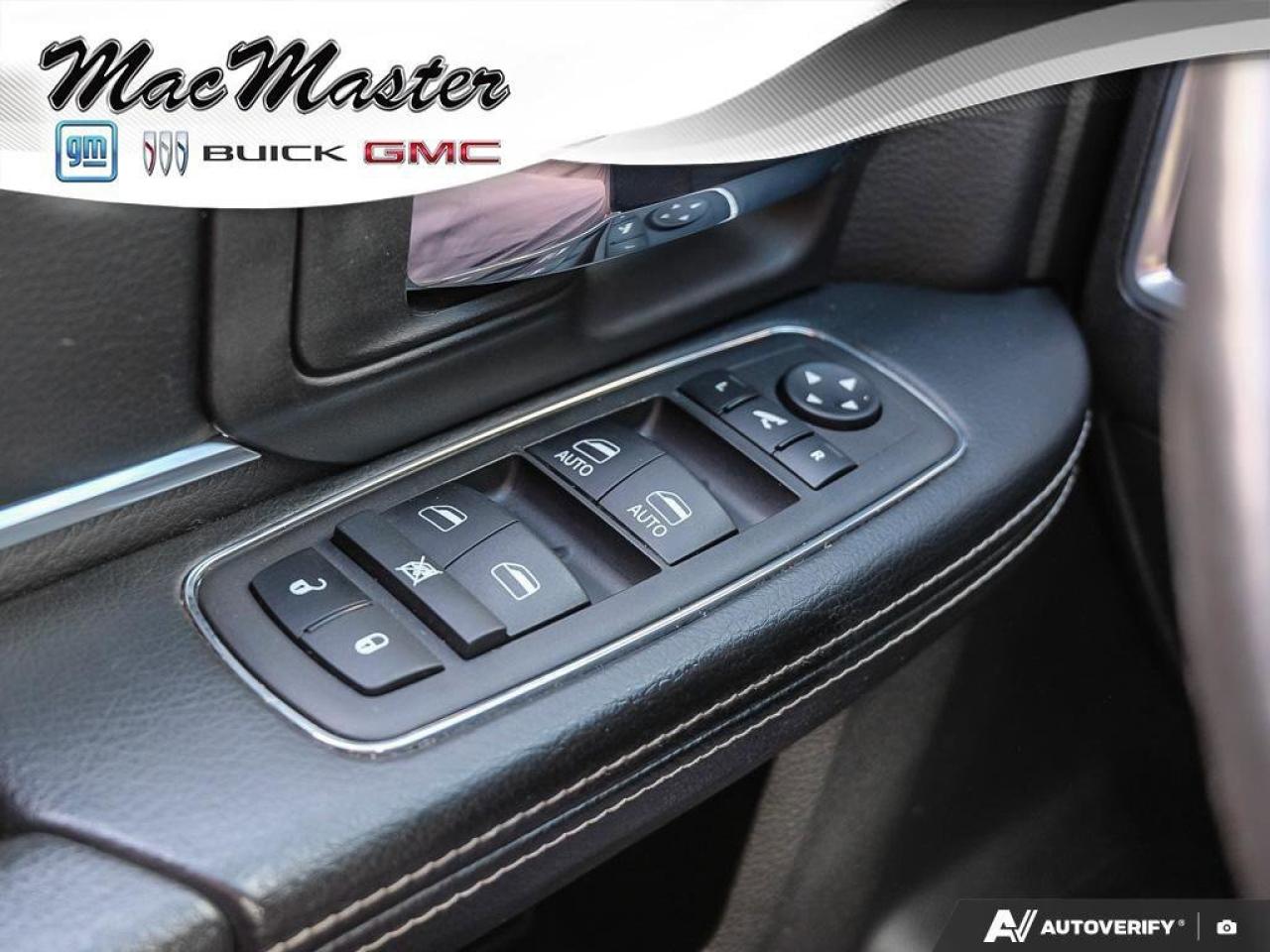 2023 RAM 1500 Classic WarlockWARLOCK, CREW, 4X4, V6, NAV, HTD CLOTH, GOO Photo