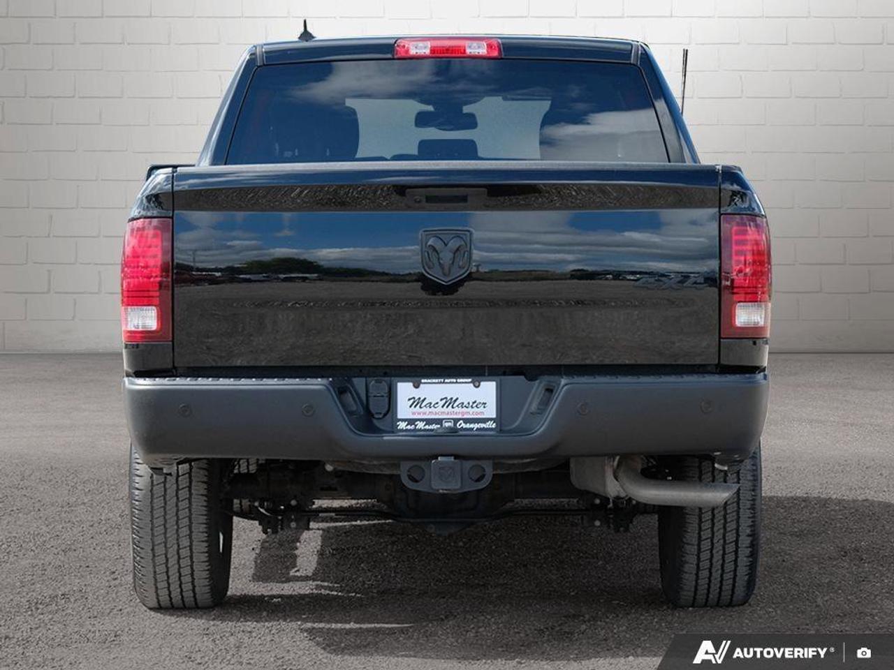 2023 RAM 1500 Classic WarlockWARLOCK, CREW, 4X4, V6, NAV, HTD CLOTH, GOO Photo