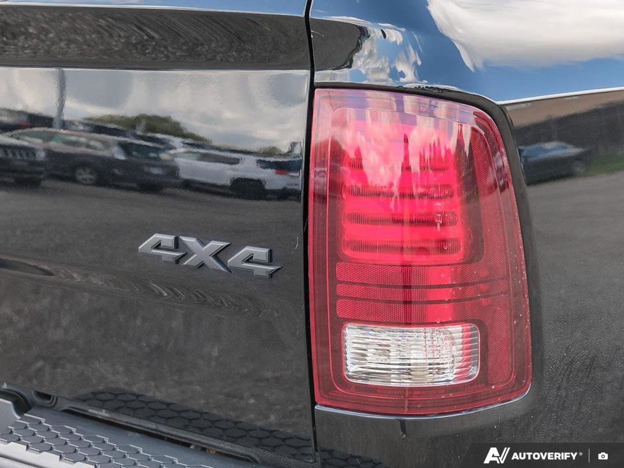 2023 RAM 1500 Classic WarlockWARLOCK, CREW, 4X4, V6, NAV, HTD CLOTH, GOO Photo