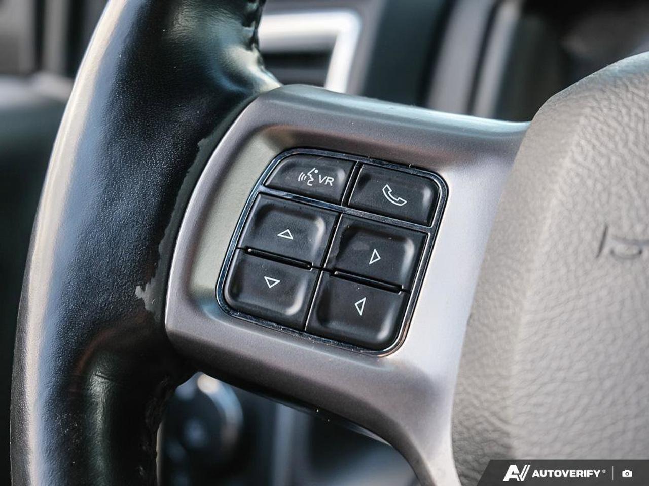 2023 RAM 1500 Classic WarlockWARLOCK, CREW, 4X4, V6, NAV, HTD CLOTH, GOO Photo