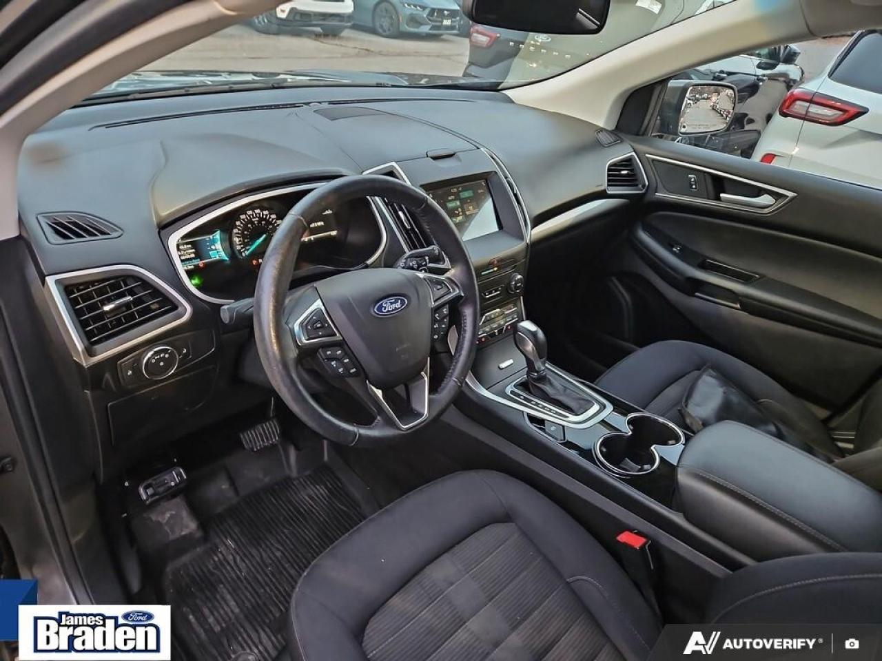 2018 Ford Edge SEL   TOW PKG   NAV   HEATED STEERING WHEEL Photo