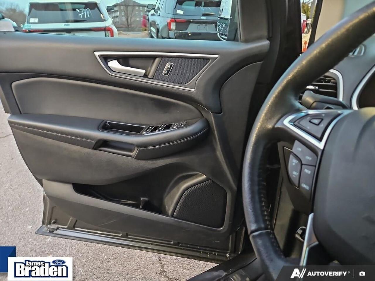 2018 Ford Edge SEL   TOW PKG   NAV   HEATED STEERING WHEEL Photo