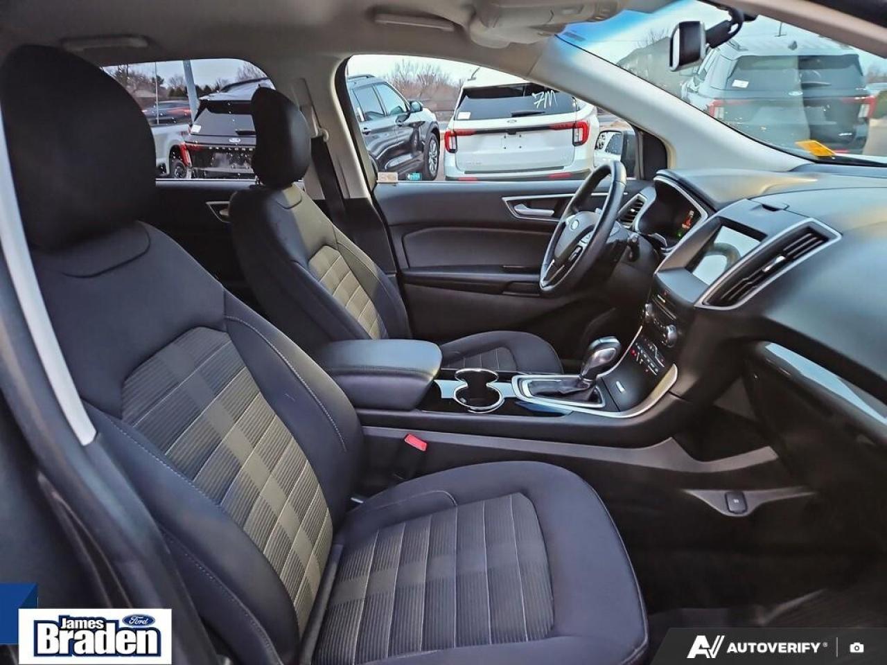 2018 Ford Edge SEL   TOW PKG   NAV   HEATED STEERING WHEEL Photo