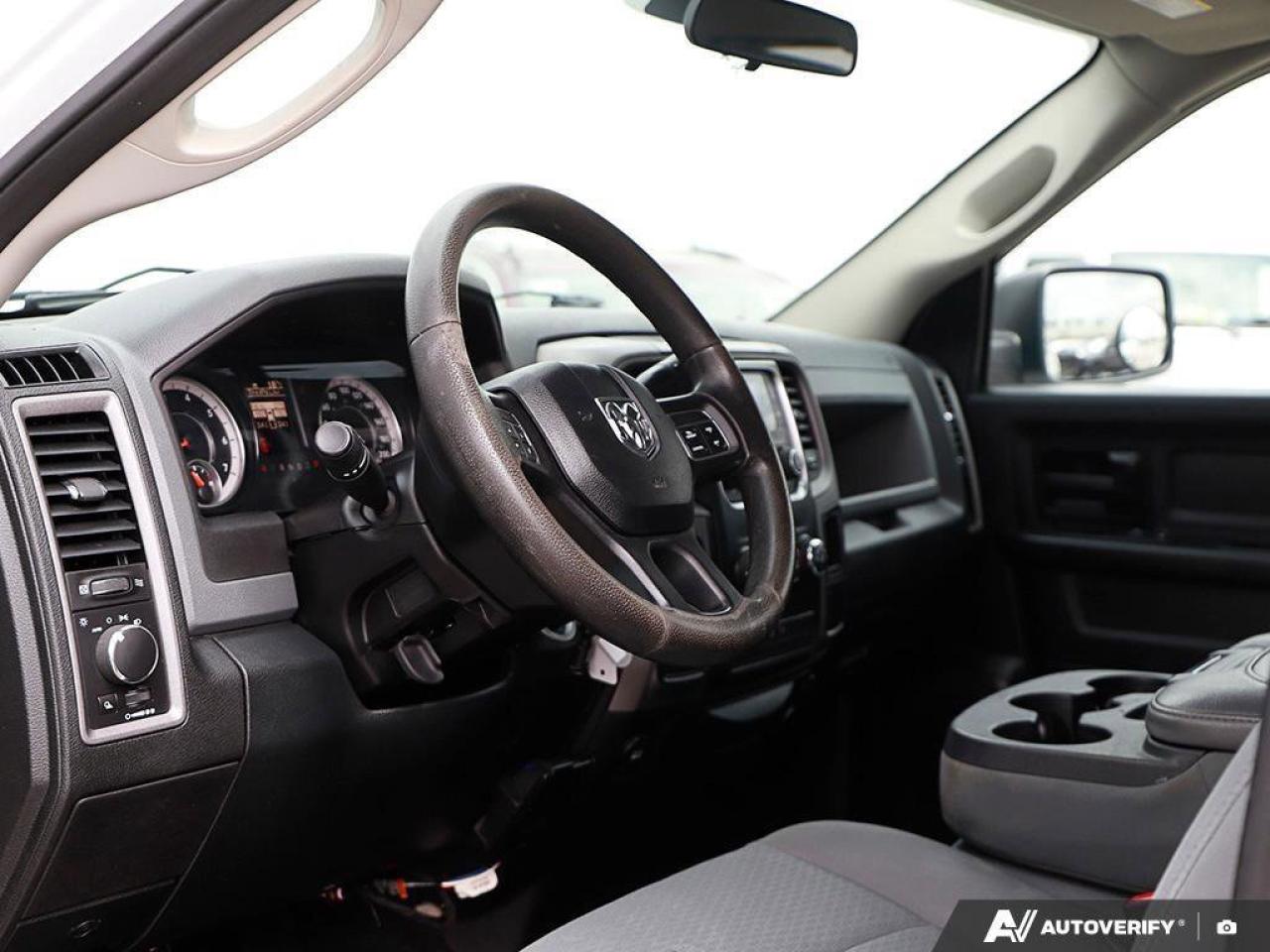 2016 RAM 1500 TradesmanSXT, QUAD, 4X4, HEMI, POWER GROUP, AS-TRA Photo