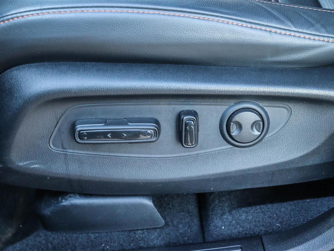 2024 Honda CR-V Touring AWD LEATHER NAVI SUNROOF Photo