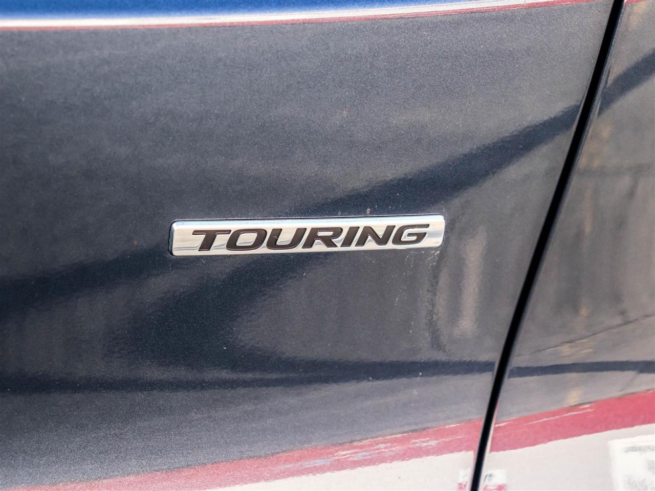 2024 Honda CR-V Touring AWD LEATHER NAVI SUNROOF Photo