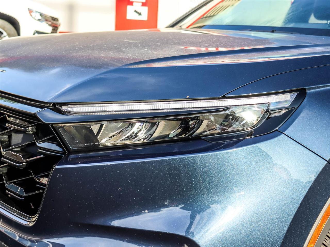 2024 Honda CR-V Touring AWD LEATHER NAVI SUNROOF Photo