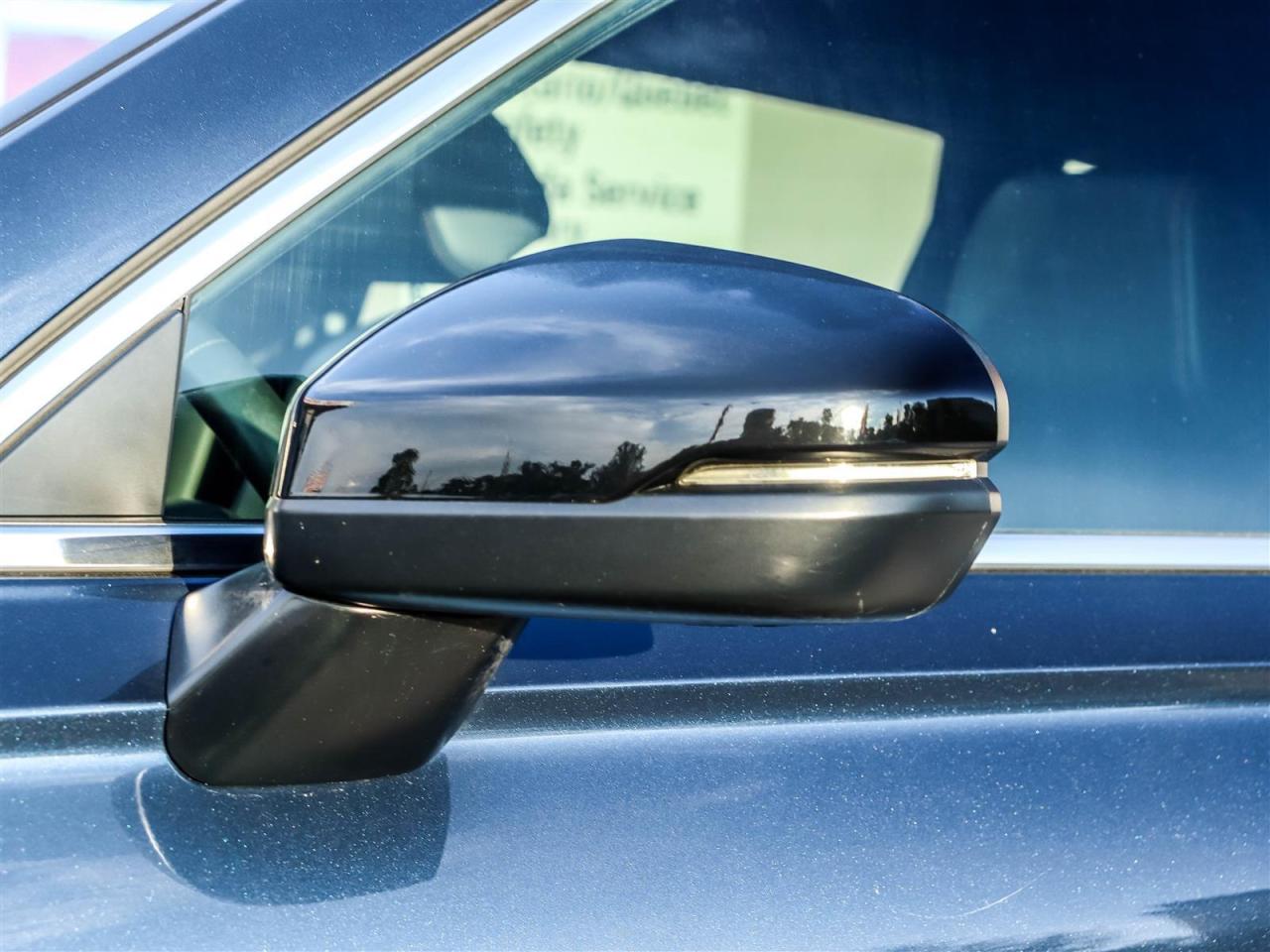 2024 Honda CR-V Touring AWD LEATHER NAVI SUNROOF Photo