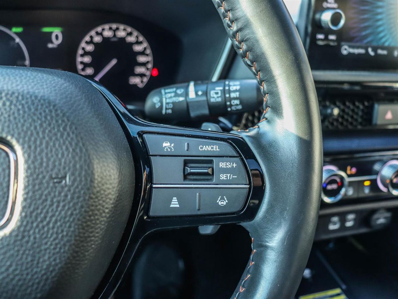 2024 Honda CR-V Touring AWD LEATHER NAVI SUNROOF Photo