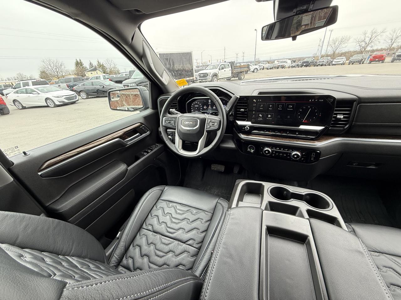 2023 GMC Sierra 1500 ELEVATION FULLY LOADED 4X4 Photo