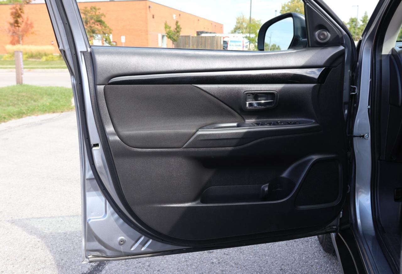 2019 Mitsubishi Outlander SE-AWD/7 PASS/KEYLESS ENTRY/PUSH START/B CAM/H SEA Photo