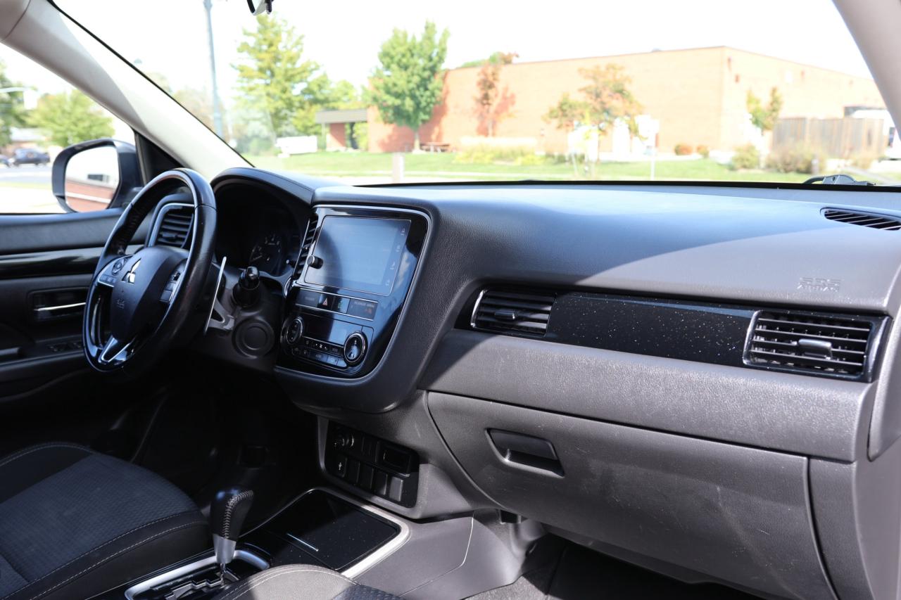 2019 Mitsubishi Outlander SE-AWD/7 PASS/KEYLESS ENTRY/PUSH START/B CAM/H SEA Photo
