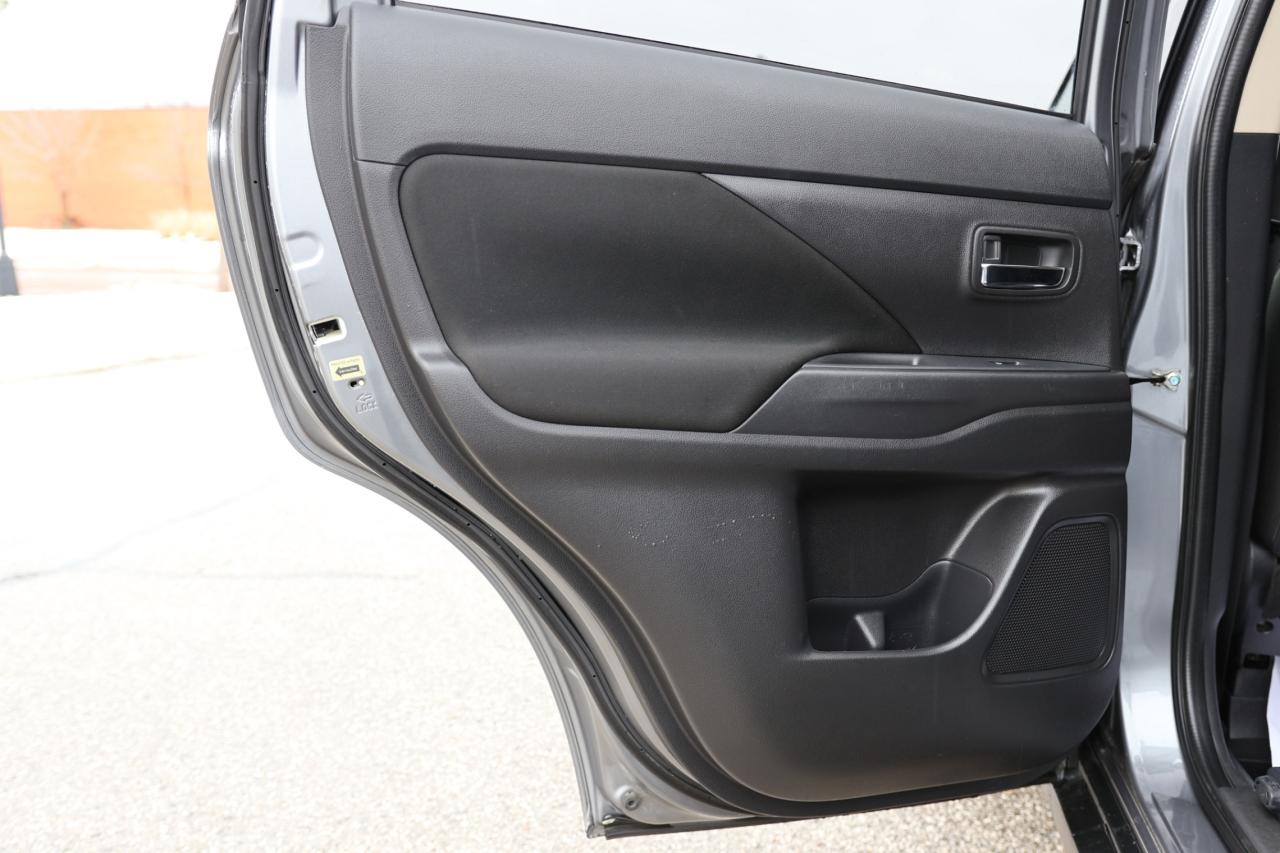 2019 Mitsubishi Outlander SE-AWD/7 PASS/KEYLESS ENTRY/PUSH START/B CAM/H SEA Photo