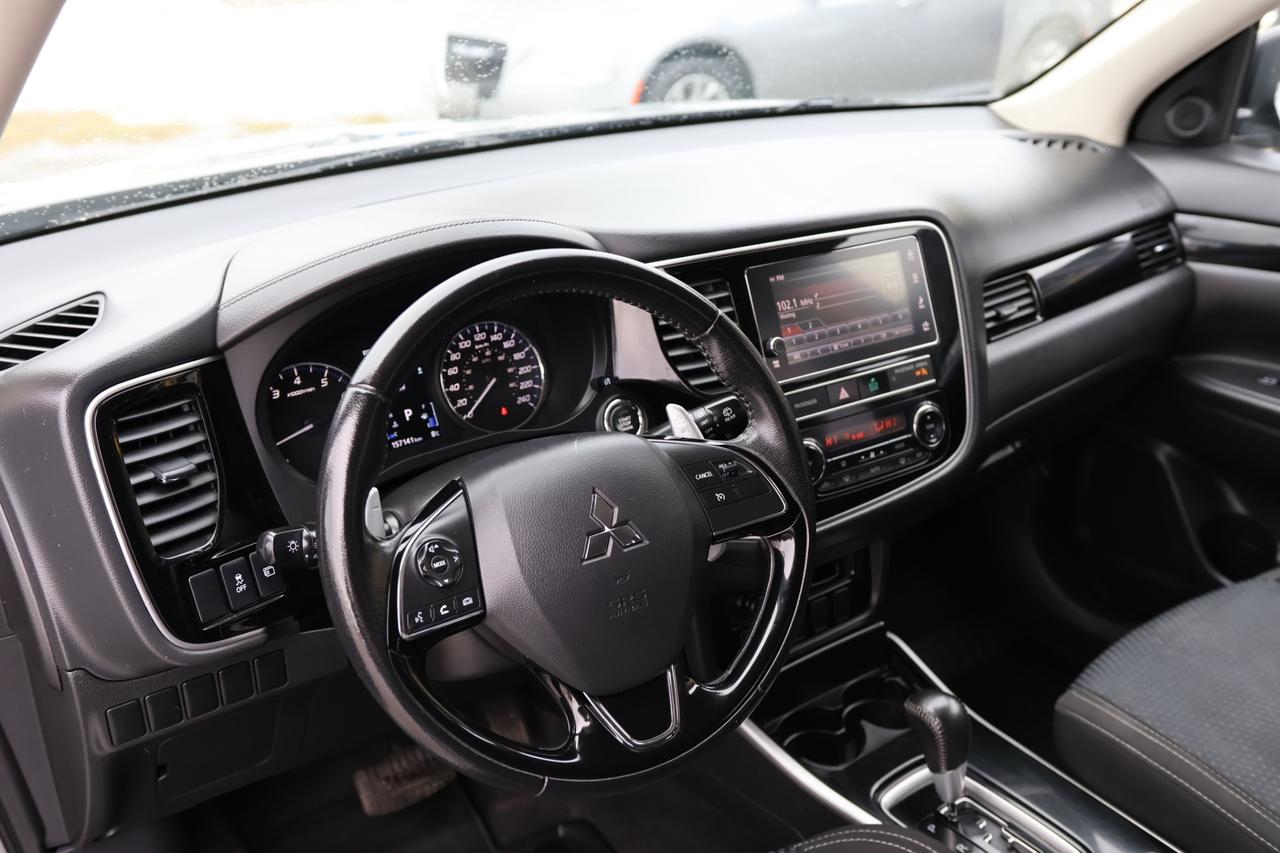 2019 Mitsubishi Outlander SE-AWD/7 PASS/KEYLESS ENTRY/PUSH START/B CAM/H SEA Photo