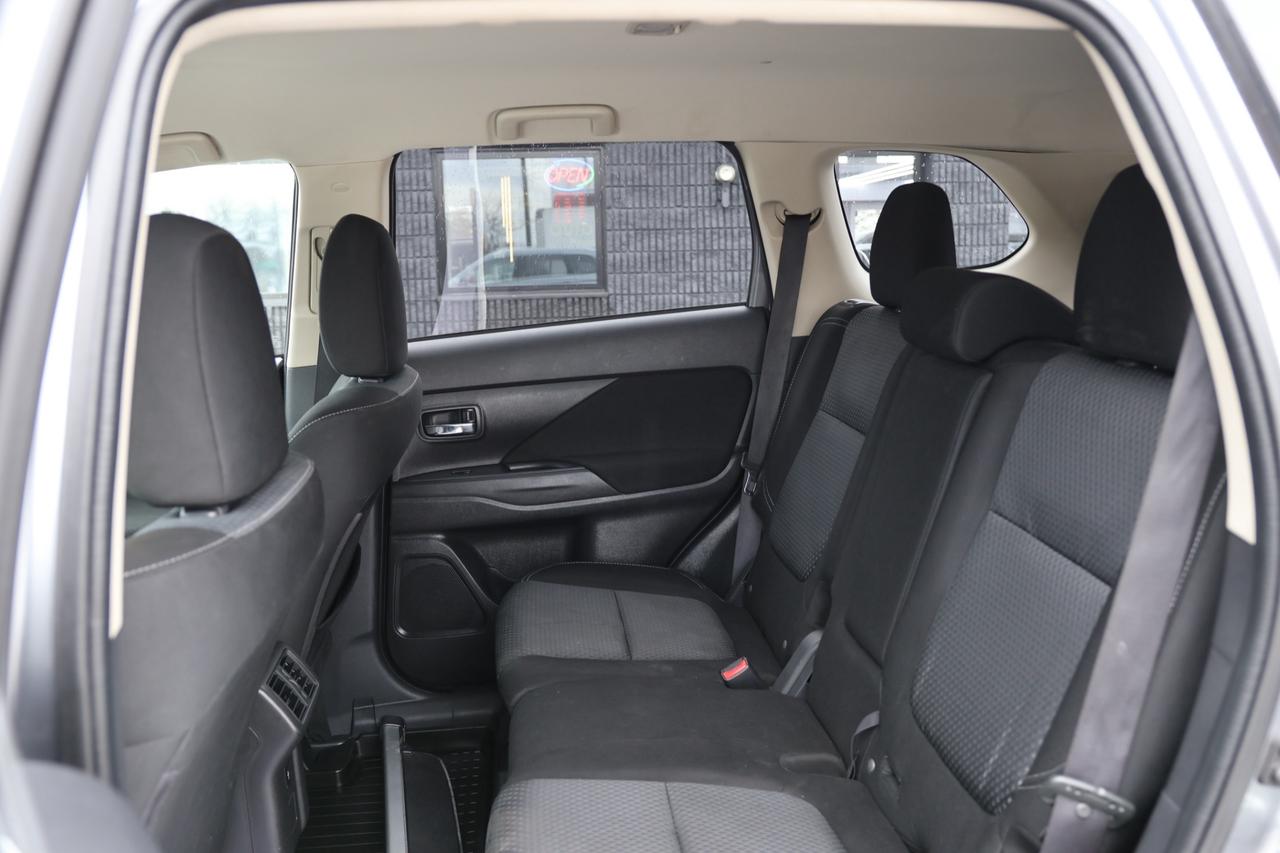 2019 Mitsubishi Outlander SE-AWD/7 PASS/KEYLESS ENTRY/PUSH START/B CAM/H SEA Photo