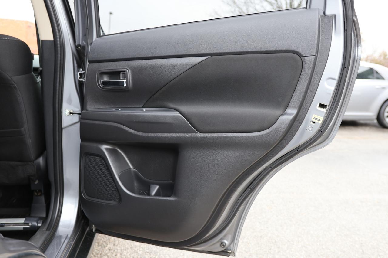 2019 Mitsubishi Outlander SE-AWD/7 PASS/KEYLESS ENTRY/PUSH START/B CAM/H SEA Photo