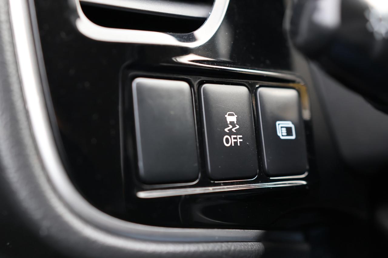 2019 Mitsubishi Outlander SE-AWD/7 PASS/KEYLESS ENTRY/PUSH START/B CAM/H SEA Photo