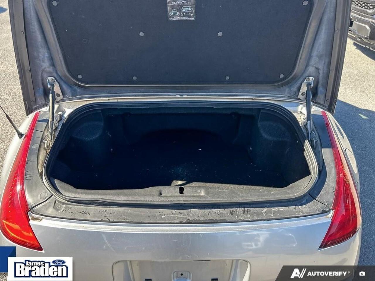 2004 Nissan 350Z TOURING   ONE OWNER!! Photo