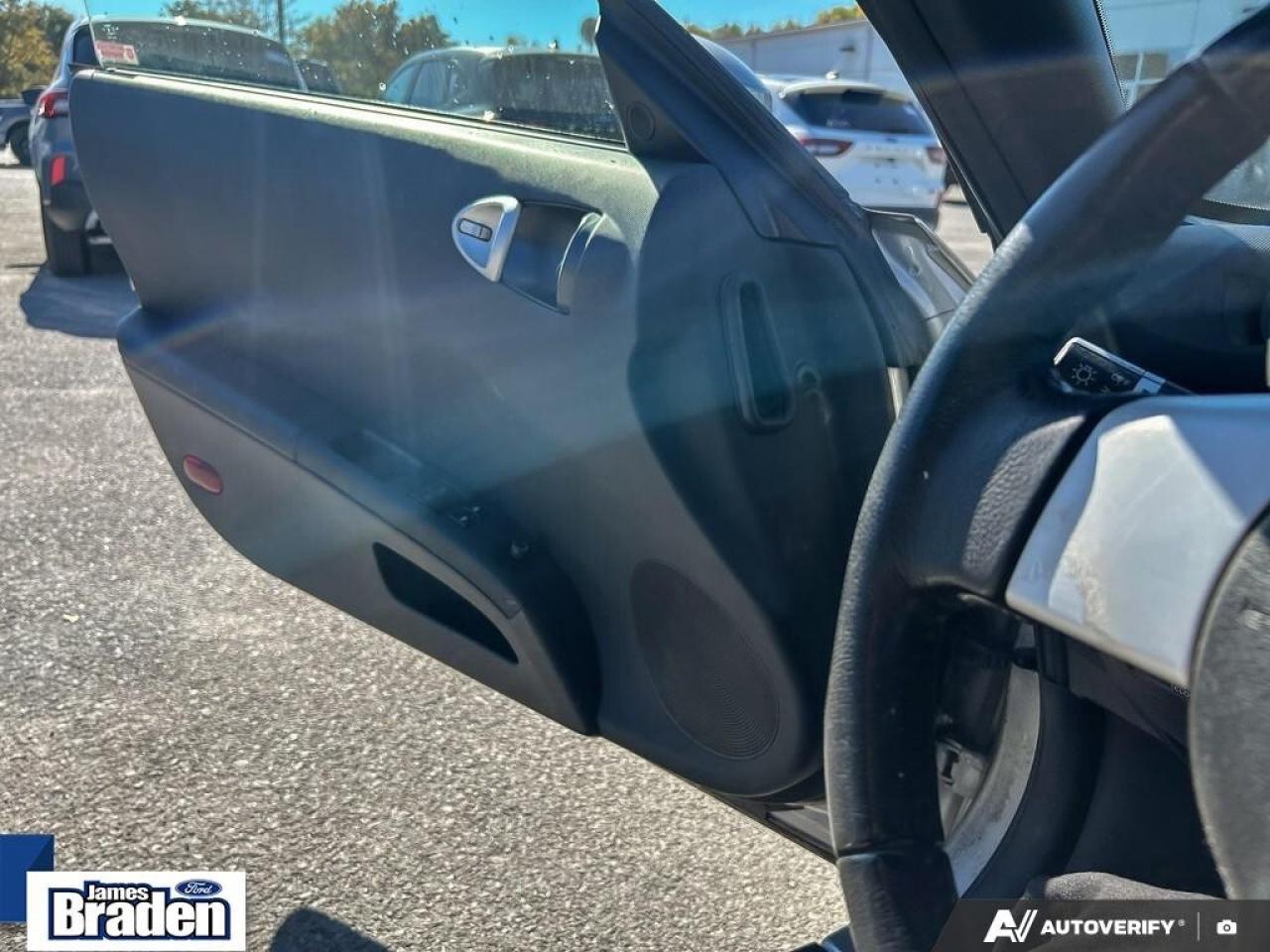 2004 Nissan 350Z TOURING   ONE OWNER!! Photo