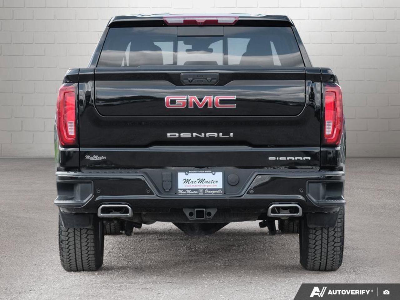 2024 GMC Sierra 1500 DenaliDENALI, CREW, 4X4, 5.3L, NAV, ROOF, 1-OWNER! Photo3