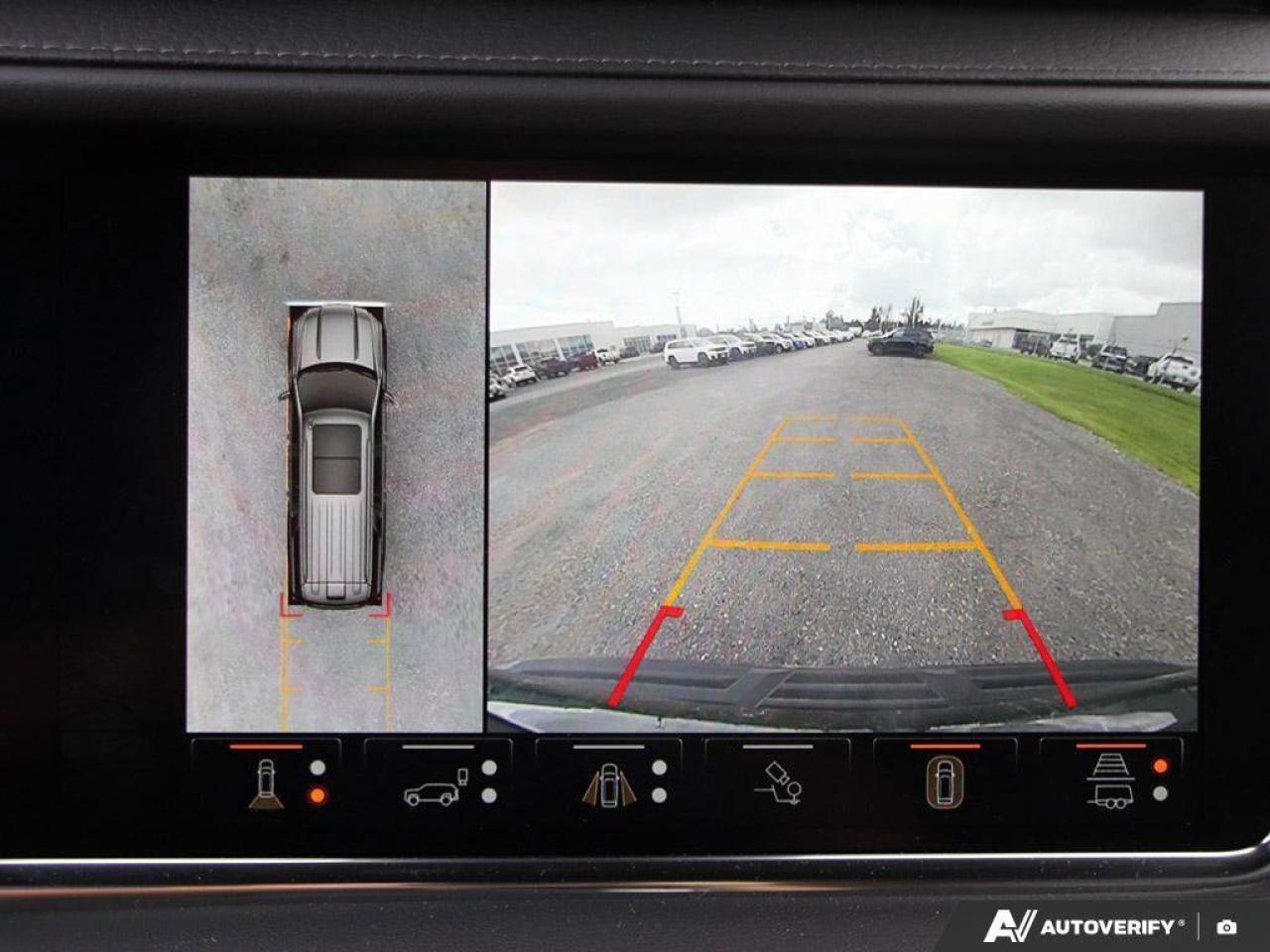 2023 GMC Yukon XL DenaliDENALI, 6.2L, ROOF, RR ENTERTAINMENT, 1-OWNE Photo