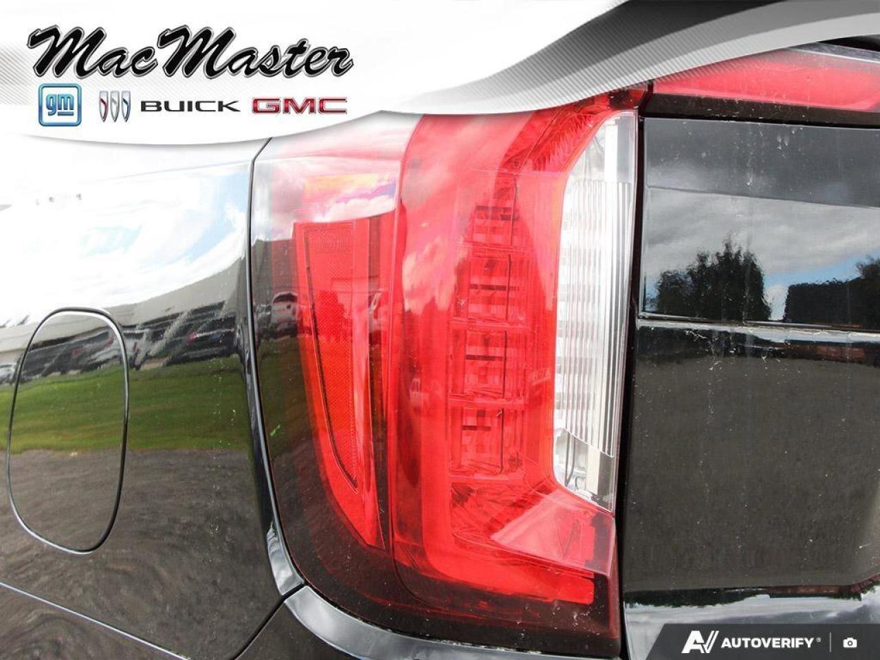 2023 GMC Yukon XL DenaliDENALI, 6.2L, ROOF, RR ENTERTAINMENT, 1-OWNE Photo