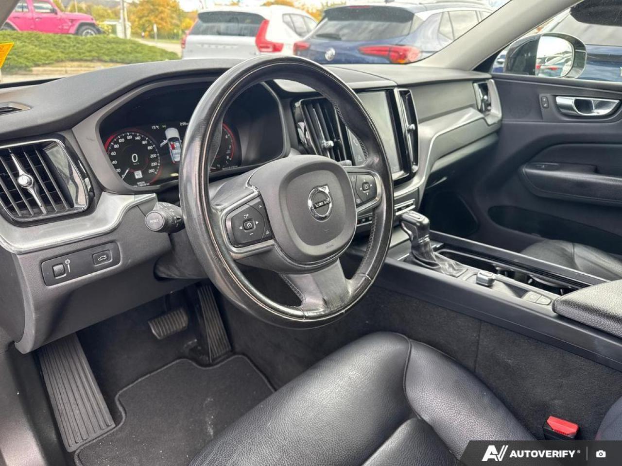 2020 Volvo XC60 T6 Momentum BACKUP CAM   BLUETOOTH   HTD SEATS   K Photo