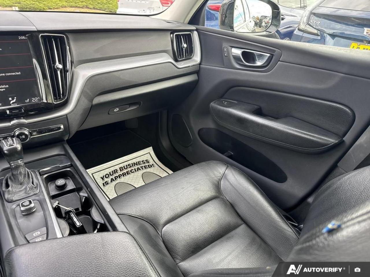 2020 Volvo XC60 T6 Momentum BACKUP CAM   BLUETOOTH   HTD SEATS   K Photo