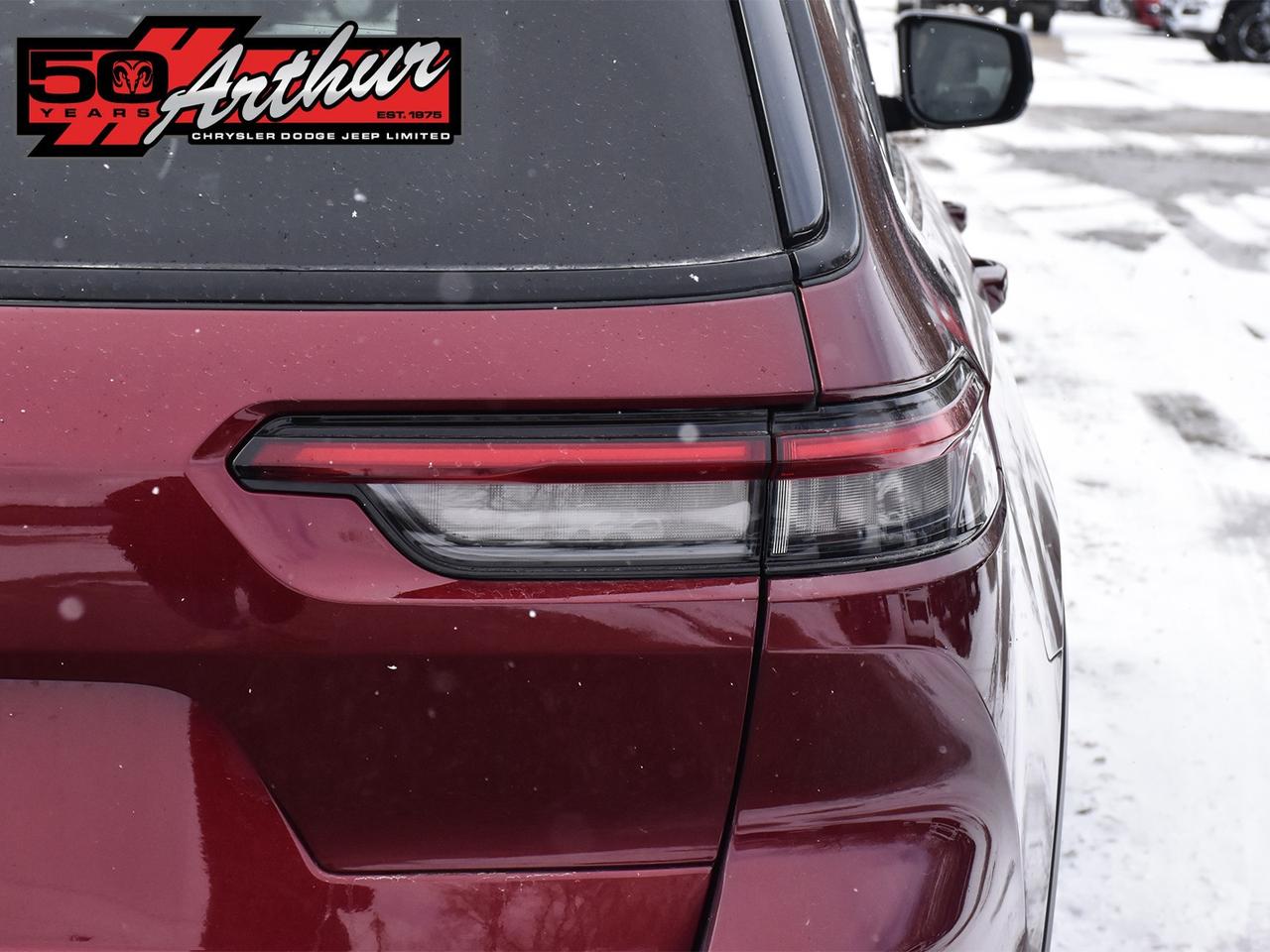 2024 Jeep Grand Cherokee L ALTITUDE 4X4 Photo