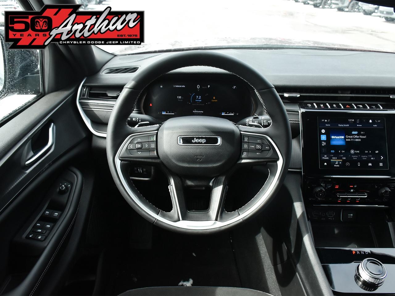 2024 Jeep Grand Cherokee L ALTITUDE 4X4 Photo