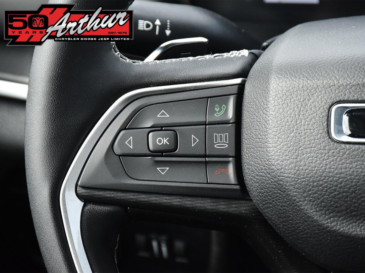 2024 Jeep Grand Cherokee L ALTITUDE 4X4 Photo