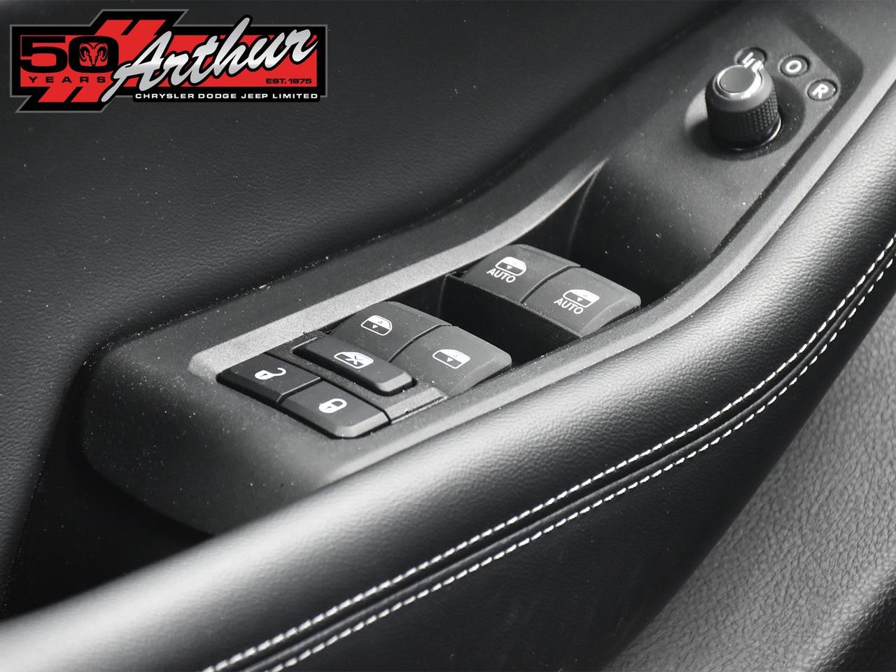 2024 Jeep Grand Cherokee L ALTITUDE 4X4 Photo