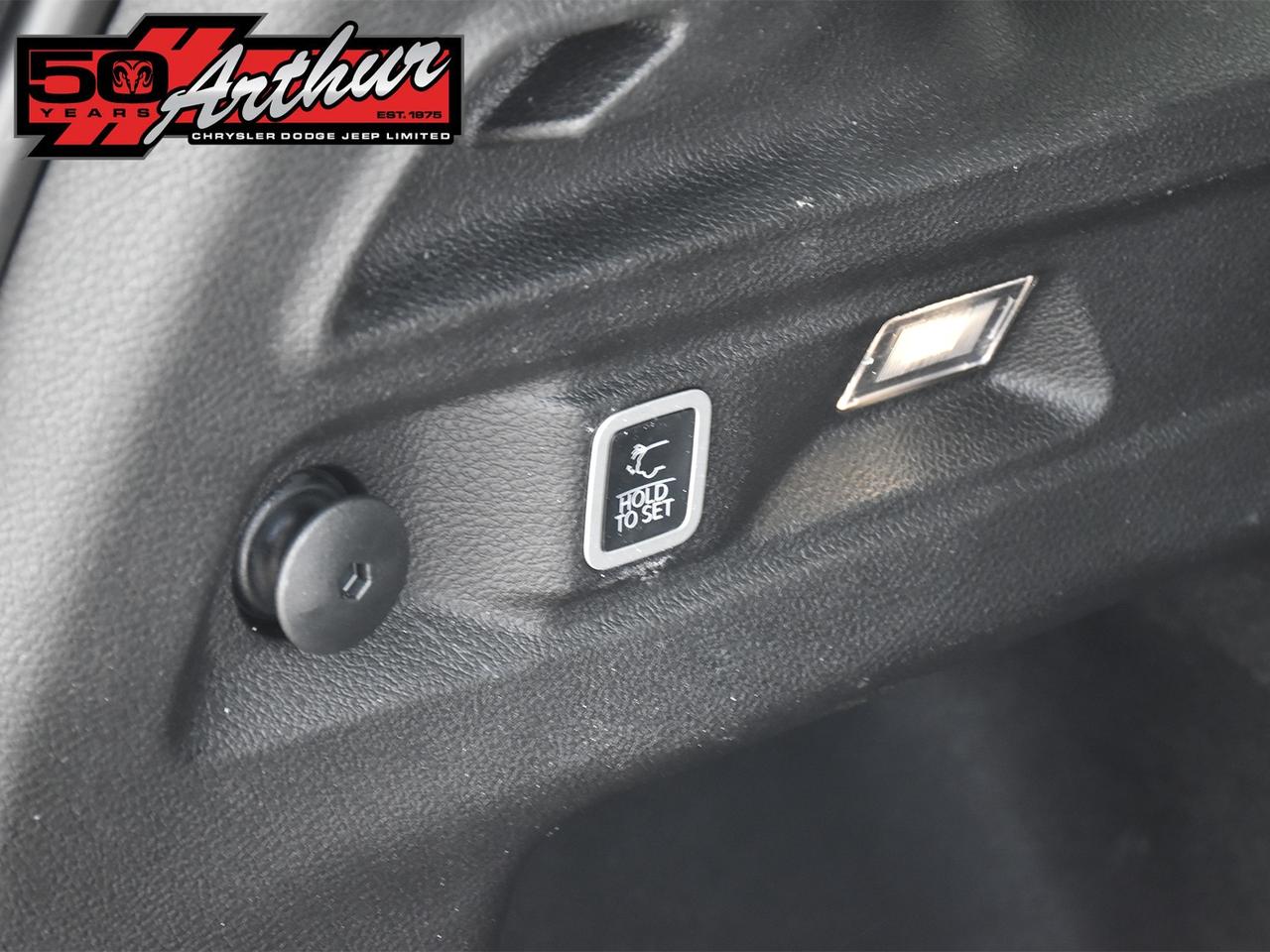 2024 Jeep Grand Cherokee L ALTITUDE 4X4 Photo