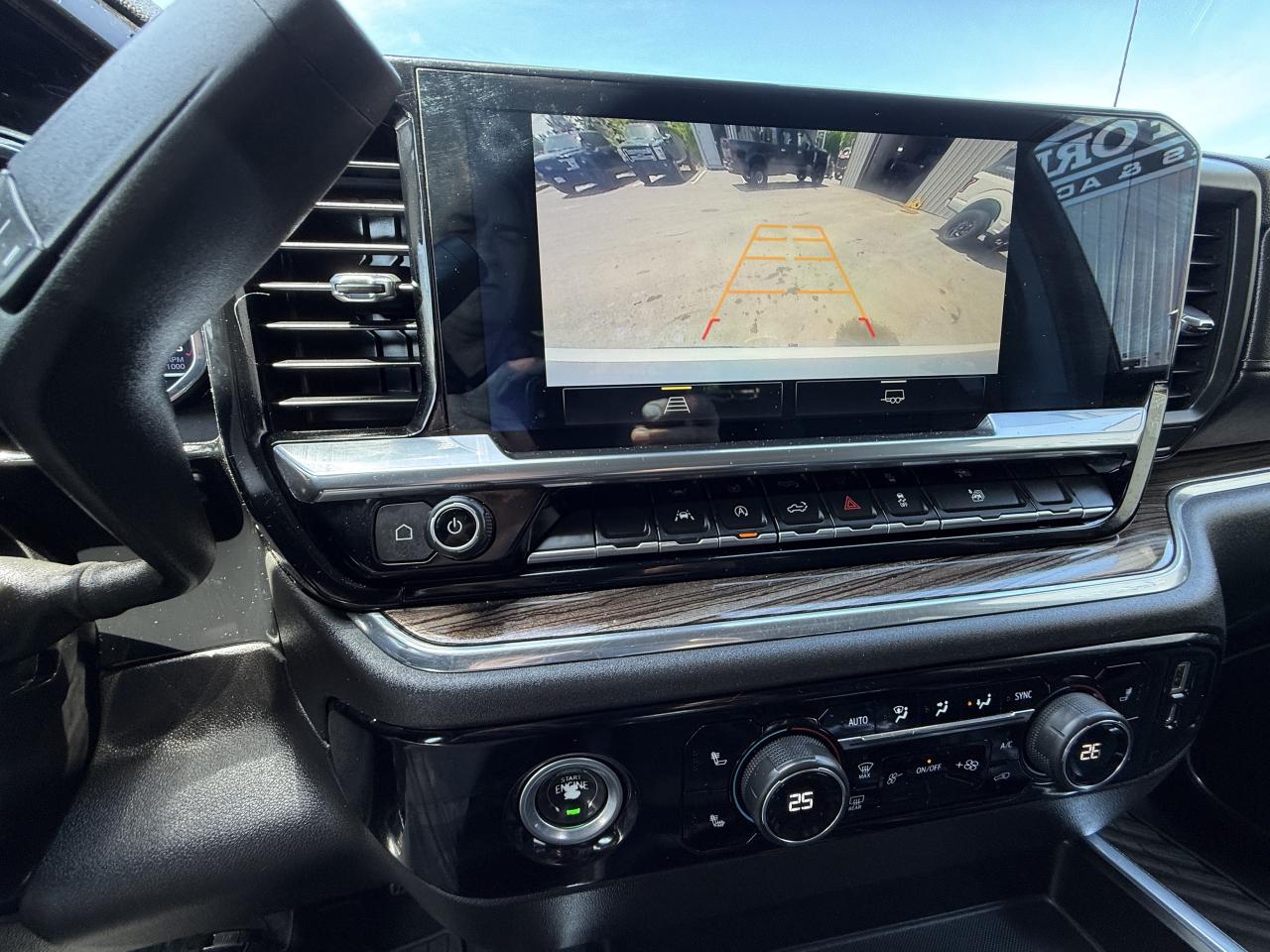 2023 Chevrolet Silverado 1500 LT LEVEL/WHEEL/TIRE PKG! Photo