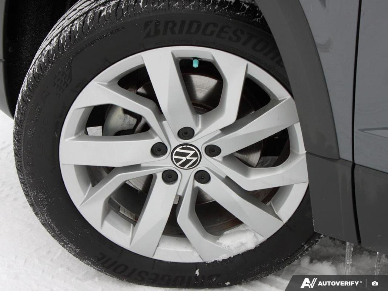 2022 Volkswagen Taos ComfortlineONE-OWNER, ACCIDENT-FREE, AWD, SUNROOF, Photo