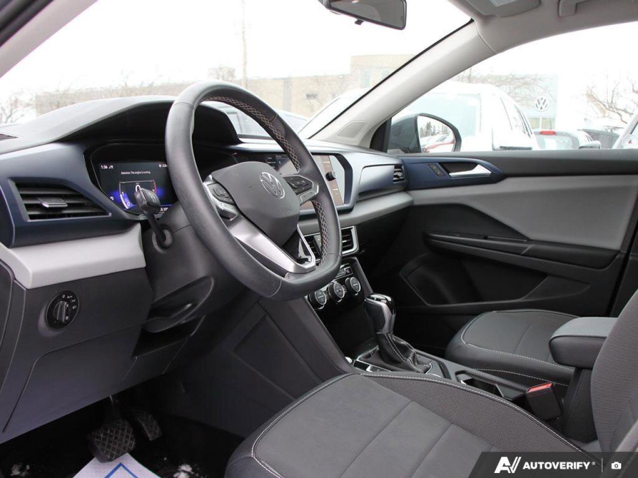 2022 Volkswagen Taos ComfortlineONE-OWNER, ACCIDENT-FREE, AWD, SUNROOF, Photo