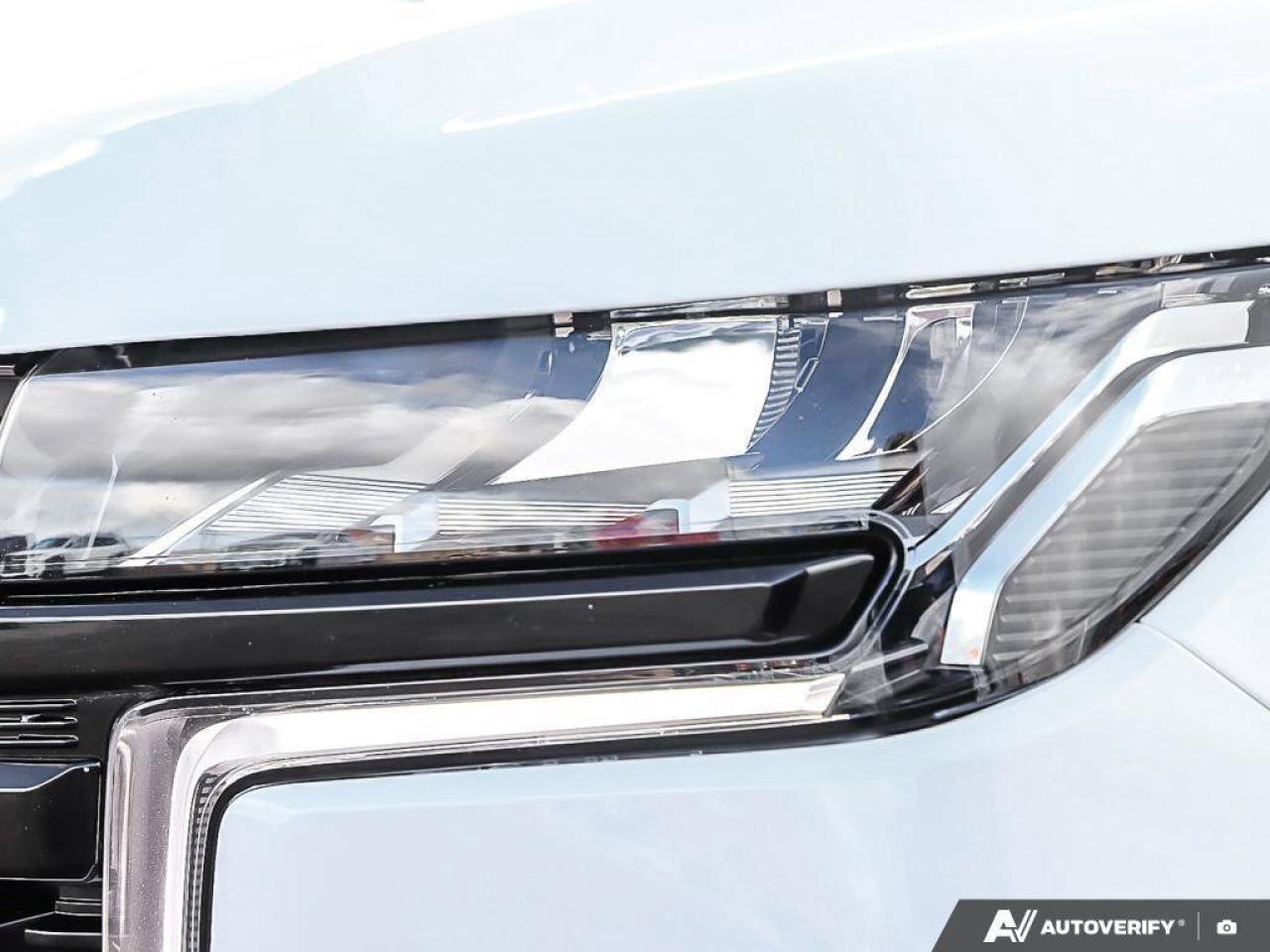 2024 Chevrolet Suburban RSTRST, 5.3L, 8-PASS, 4X4, LOADED, RR ENTERTAINMEN Photo