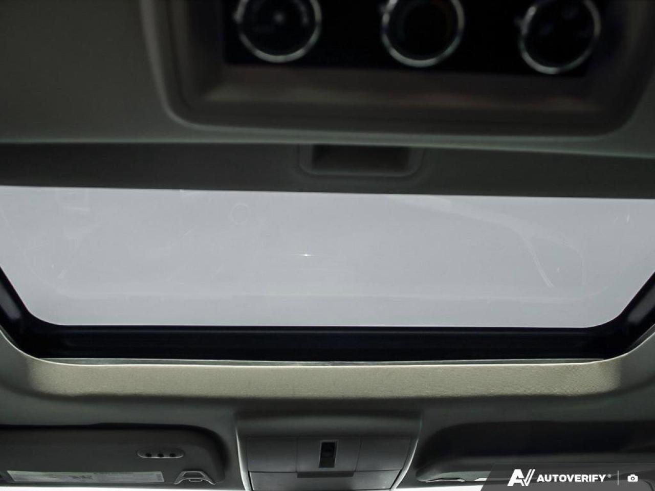 2015 Dodge Journey R/TR/T AWD, 7-PASS, V6, NAV, ROOF, AS-TRADED! Photo