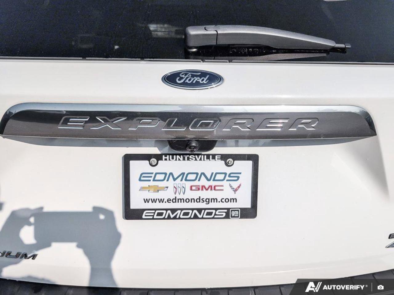 2022 Ford Explorer PlatinumCERTIFIED PRE OWNED   One Owner   Heated S Photo