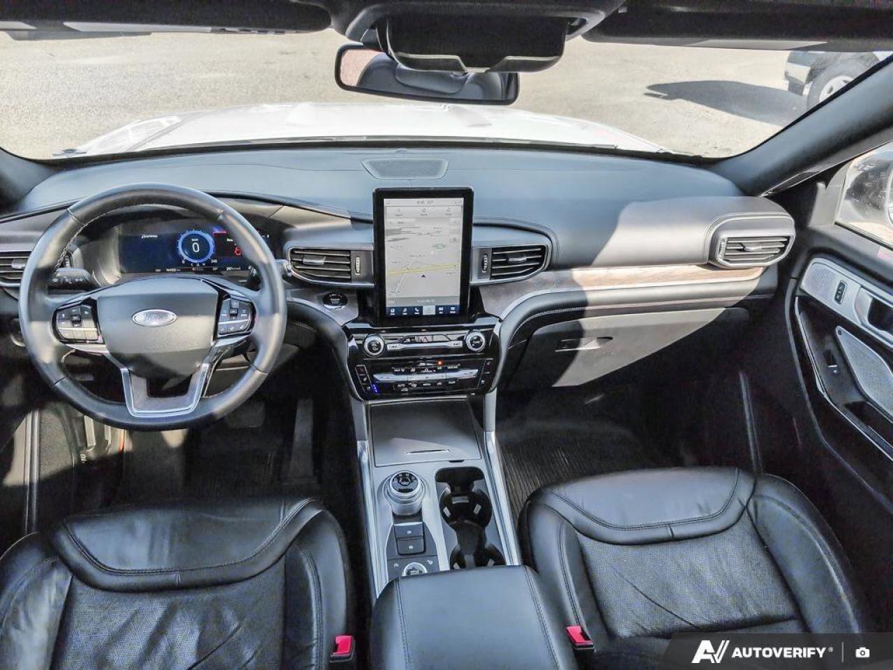 2022 Ford Explorer PlatinumCERTIFIED PRE OWNED   One Owner   Heated S Photo