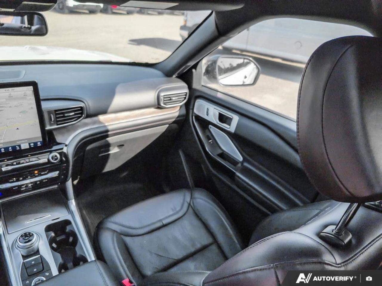 2022 Ford Explorer PlatinumCERTIFIED PRE OWNED   One Owner   Heated S Photo